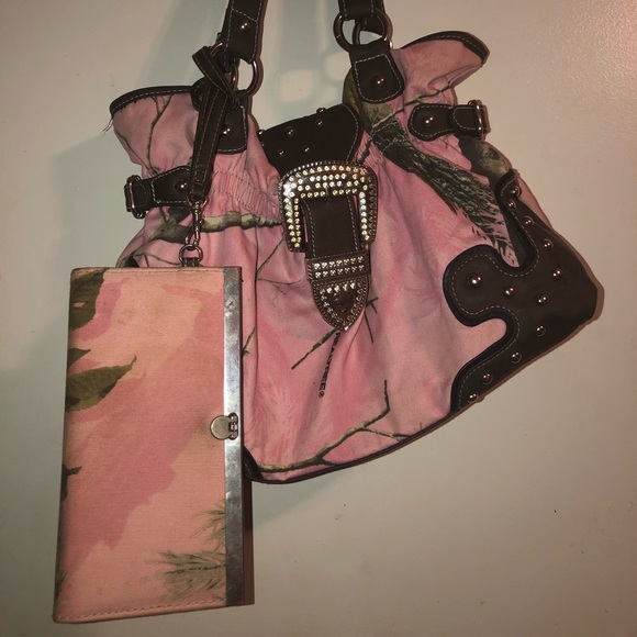 Pink camo purse and wallet - Picture 5 of 5